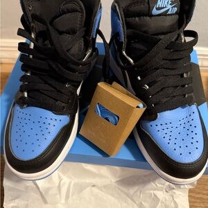 Nike Air Retro 1  Jordan Box in Blue and Black